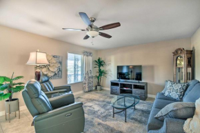 Quiet Sun City Home with Patio, Community Pool!